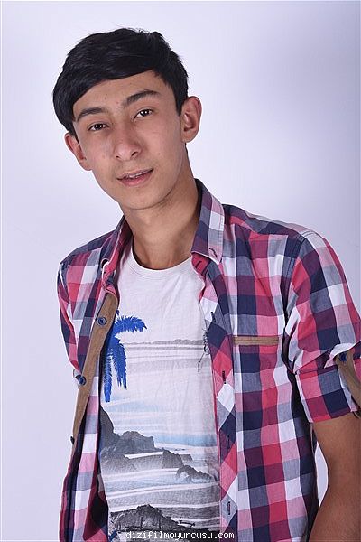 Erkek Oyuncular Adayımız Salihcan