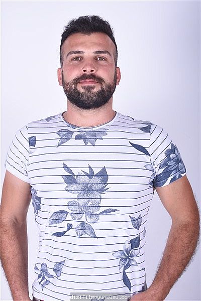 Erkek Oyuncular Adayımız Sezer