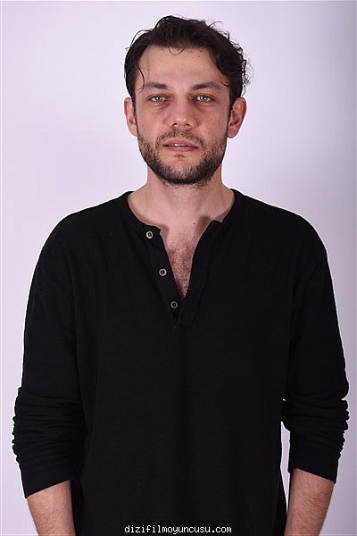 Erkek Oyuncular Adayımız Övünç