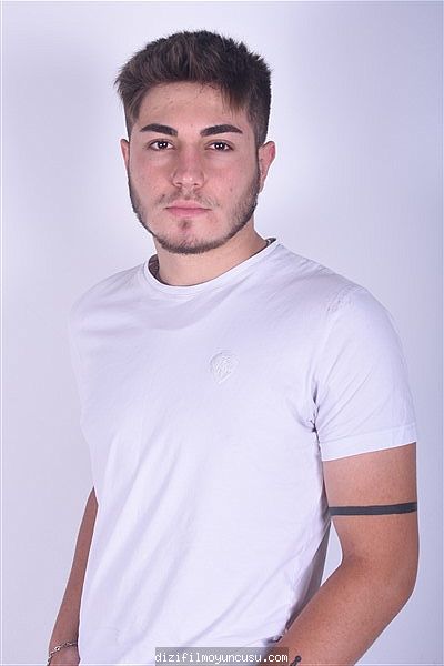 Erkek Oyuncular Adayımız Yılmaz