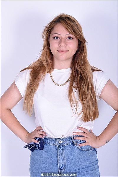 Kadın Oyuncular Adayımız Azra