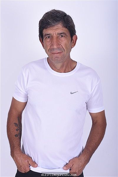 Erkek Oyuncular Adayımız Özcan
