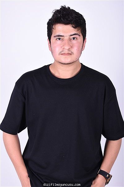 Erkek Oyuncular Adayımız Aziz