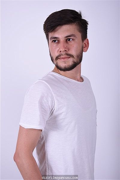 Erkek Oyuncular Adayımız Emre