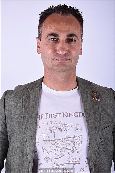 Erkek Oyuncular Adayımız Avşar