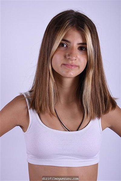 Kadın Oyuncular Adayımız Esin