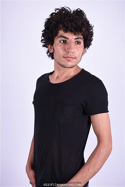 Erkek Oyuncular Adayımız Mehmet