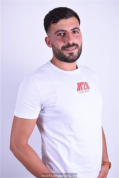 Erkek Oyuncular Adayımız Mehmet
