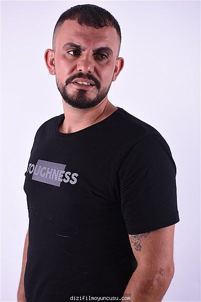 Erkek Oyuncular Adayımız Onur