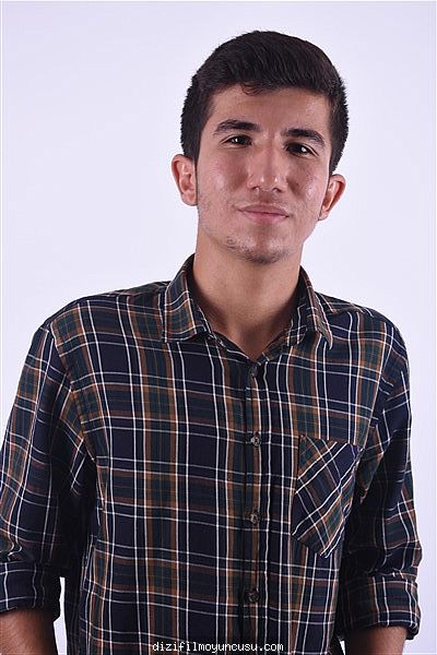 Erkek Oyuncular Adayımız Mertcan