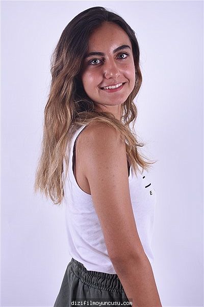 Kadın Oyuncular Adayımız Buse