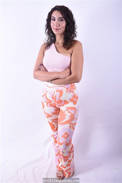 İzmir Cast Ajans Kübra 59077