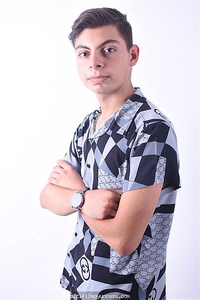 Erkek Oyuncular Adayımız Umut