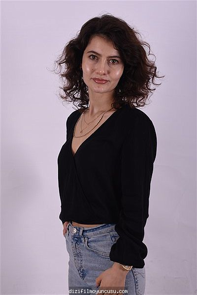 Kadın Oyuncular Adayımız Hülya
