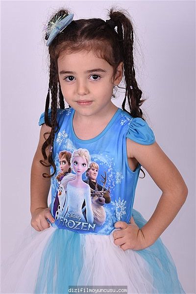 Çocuk Oyuncular Adayımız Büşra