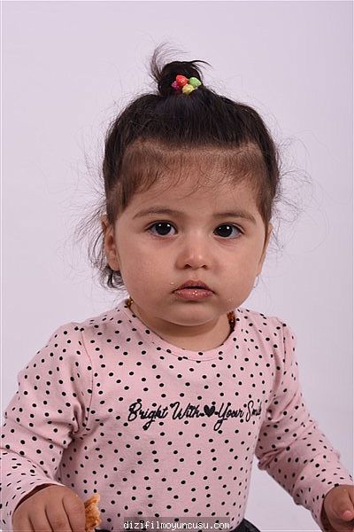 Çocuk Oyuncular Adayımız Elif