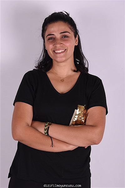 Kadın Oyuncular Adayımız Elvina