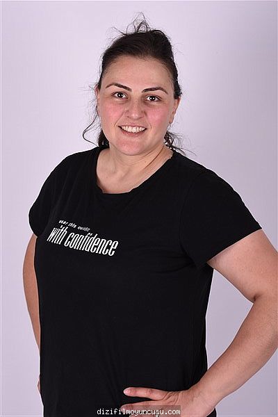 Kadın Oyuncular Adayımız Melek
