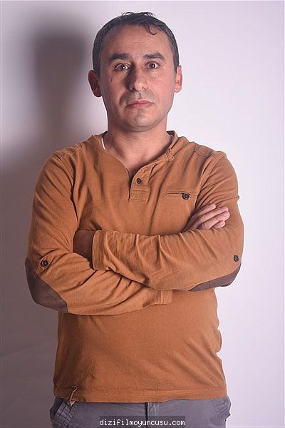 Erkek Oyuncular Adayımız Mustan