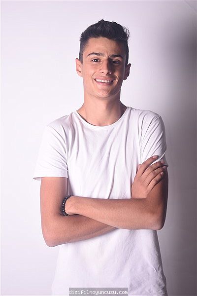 Erkek Oyuncular Adayımız Mert