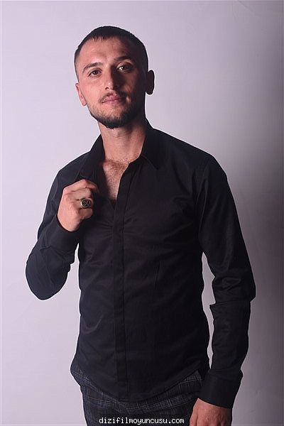 Erkek Oyuncular Adayımız Serkan