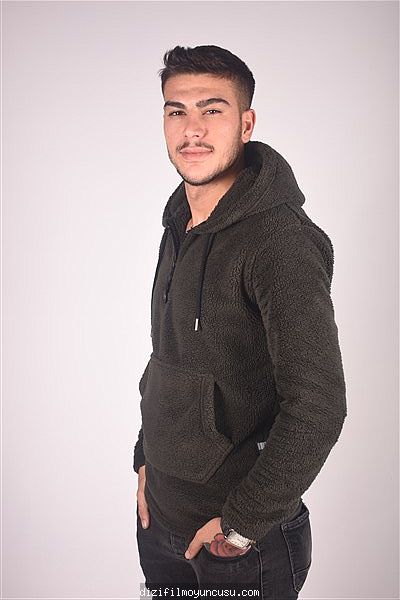 Erkek Oyuncular Adayımız Berat