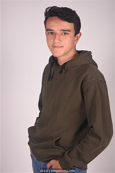 Erkek Oyuncular Adayımız Kerem