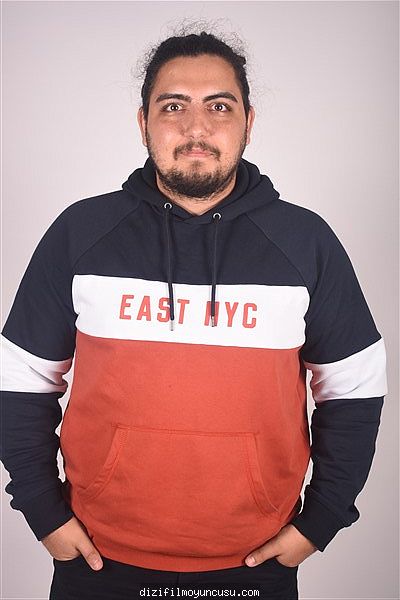 Erkek Oyuncular Adayımız Mustafa