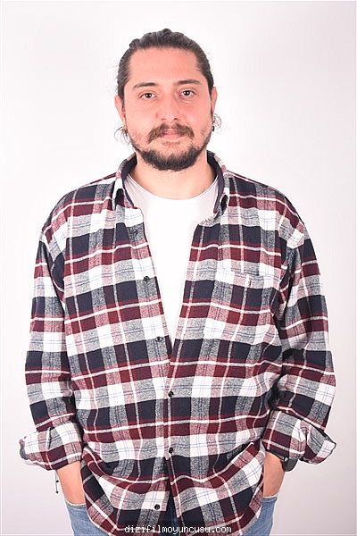 Erkek Oyuncular Adayımız Yavuz
