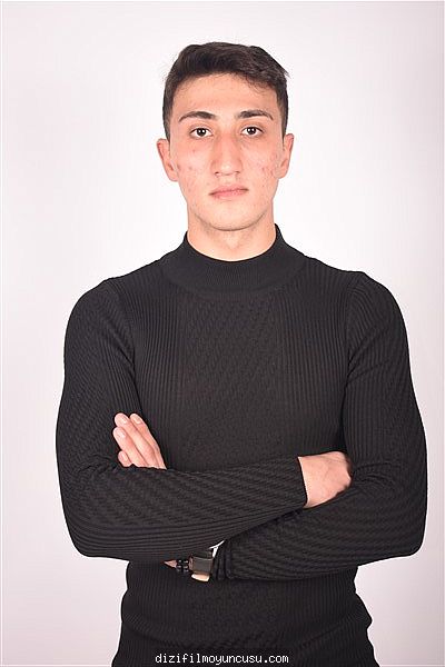 Erkek Oyuncular Adayımız Süleyman