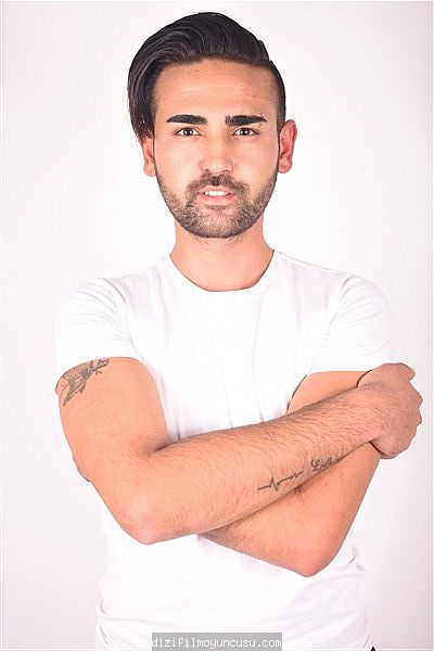 Erkek Oyuncular Adayımız Yaşar