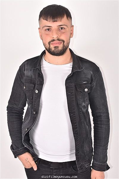 Erkek Oyuncular Adayımız Ahmet