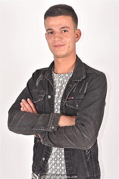 Erkek Oyuncular Adayımız Aziz
