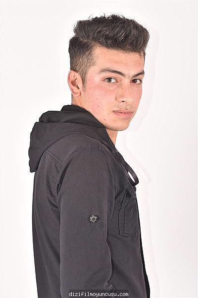Erkek Oyuncular Adayımız Murat