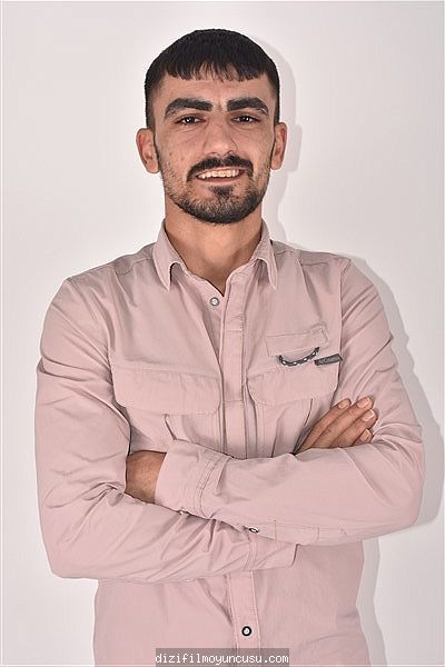 Erkek Oyuncular Adayımız Mehmet