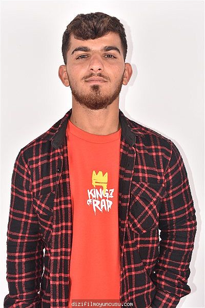 Erkek Oyuncular Adayımız Mikail