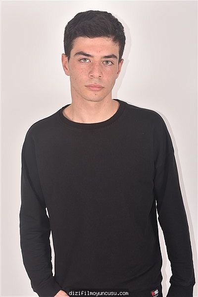 Erkek Oyuncular Adayımız Burak