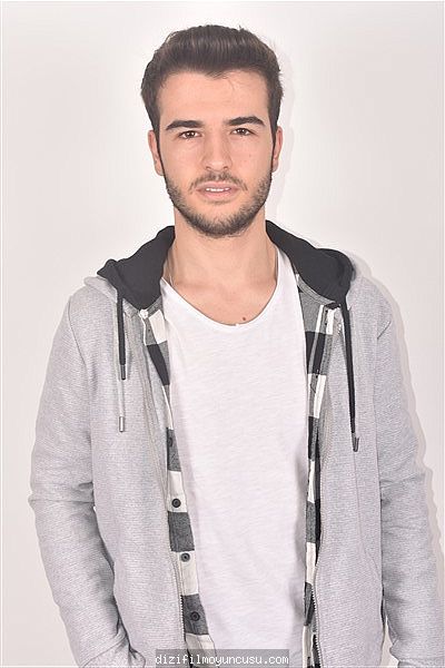 Erkek Oyuncular Adayımız Melih