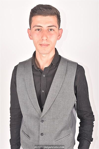 Erkek Oyuncular Adayımız Mustafa