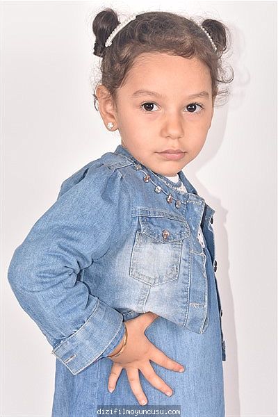 Çocuk Oyuncular Adayımız Elif