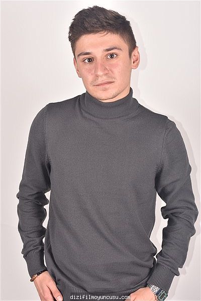 Erkek Oyuncular Adayımız Faruk