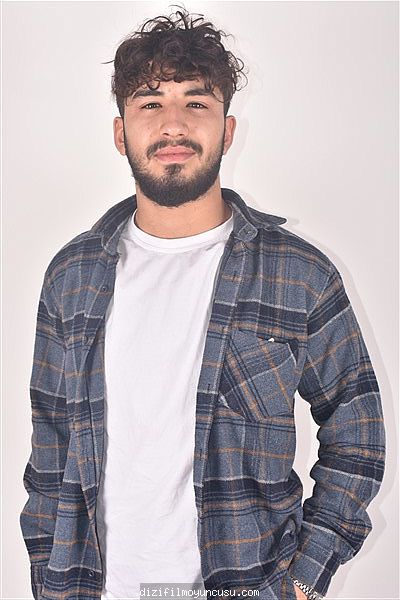 Erkek Oyuncular Adayımız Yasir