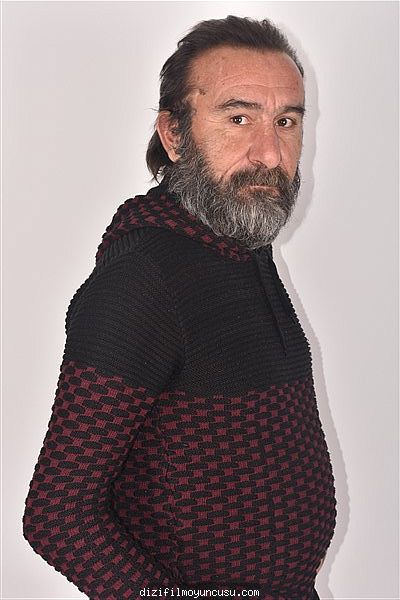 Erkek Oyuncular Adayımız Mehmet