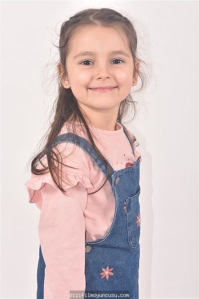 Çocuk Oyuncular Adayımız Aymira