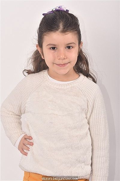 Çocuk Oyuncular Adayımız Elif