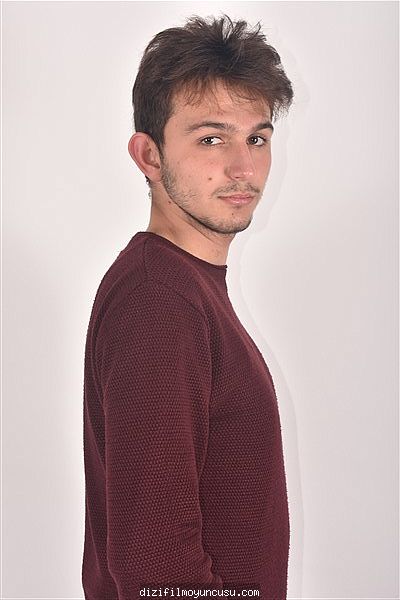 Erkek Oyuncular Adayımız Eren