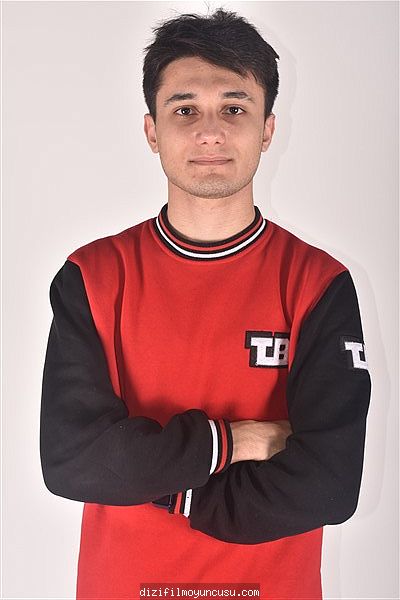 Erkek Oyuncular Adayımız Mert