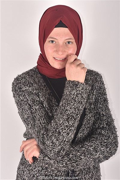 Kadın Oyuncular Adayımız Zeliha