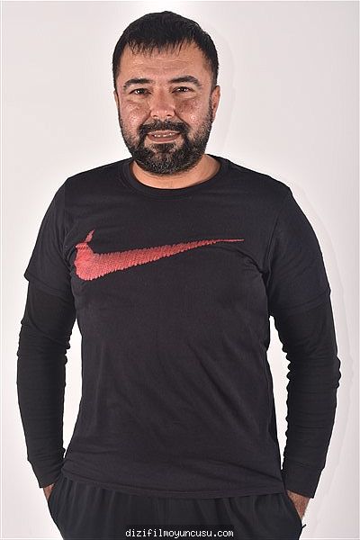 Erkek Oyuncular Adayımız Emrah