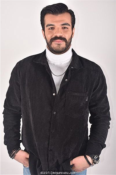 Erkek Oyuncular Adayımız Emre